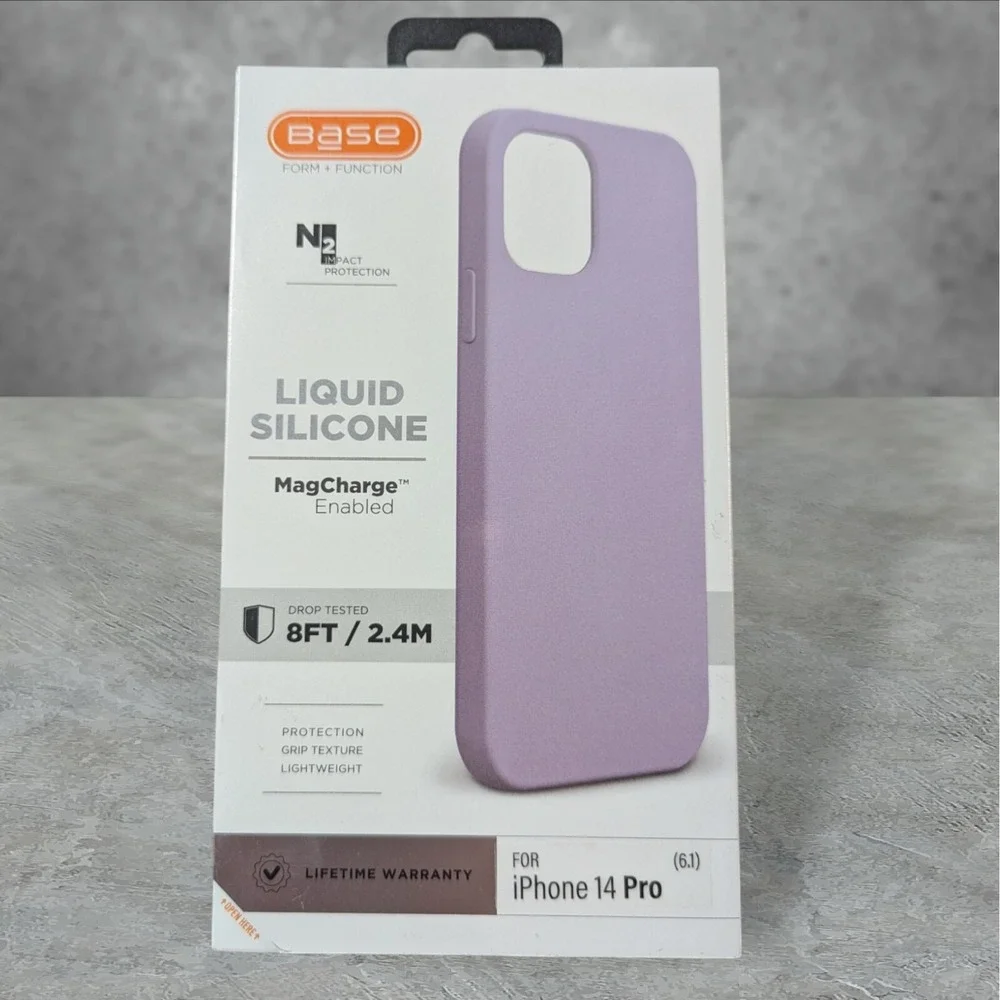 A9. Base Liquid Silicone MagCharge Case For Apple iPhone 14 Pro In Purple